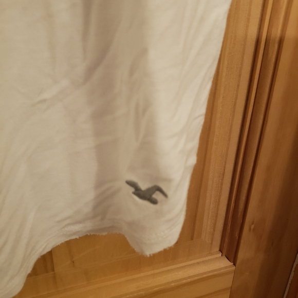 Hollister top well loved - Picture 2 of 3